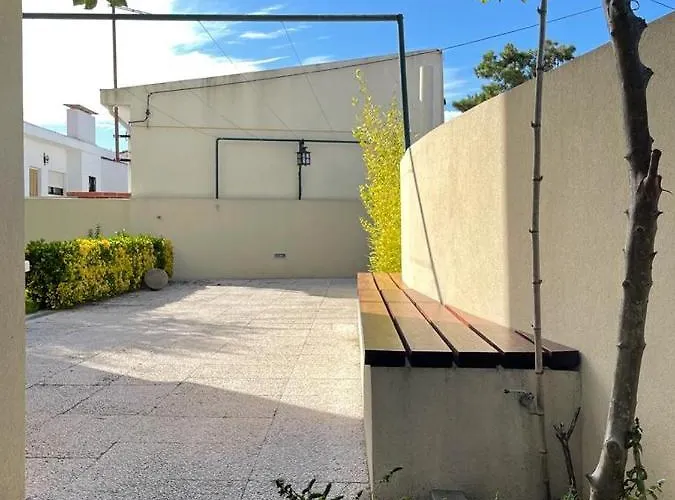 Semesterbostad Moradia Proxima Da Do Areinho, Na Ria, E Dos Marretas