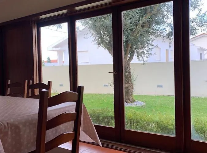 Semesterbostad Moradia Proxima Da Do Areinho, Na Ria, E Dos Marretas *