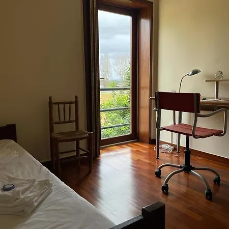 Moradia Proxima Da Do Areinho, Na Ria, E Dos Marretas